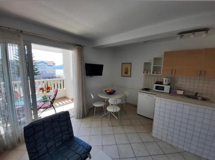 Apartments Milicevic Χέρτσεγκ Νόβι Εξωτερικό φωτογραφία