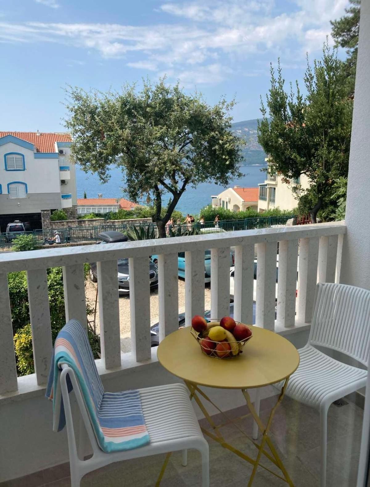Apartments Milicevic Χέρτσεγκ Νόβι Εξωτερικό φωτογραφία
